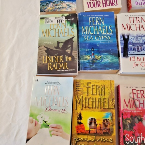 Fern Michaels PB Lot of 23 Romance Misc Mixed Titles Sisterhood No Dupes - Picture 5 of 13